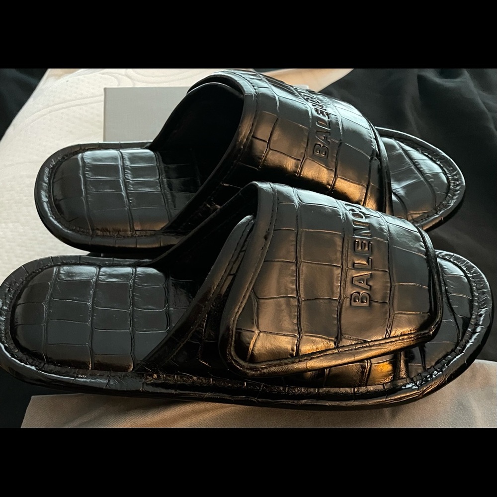 COPY - Authentic Balenciaga Leather Croc Slides New - Picture 4 of 5